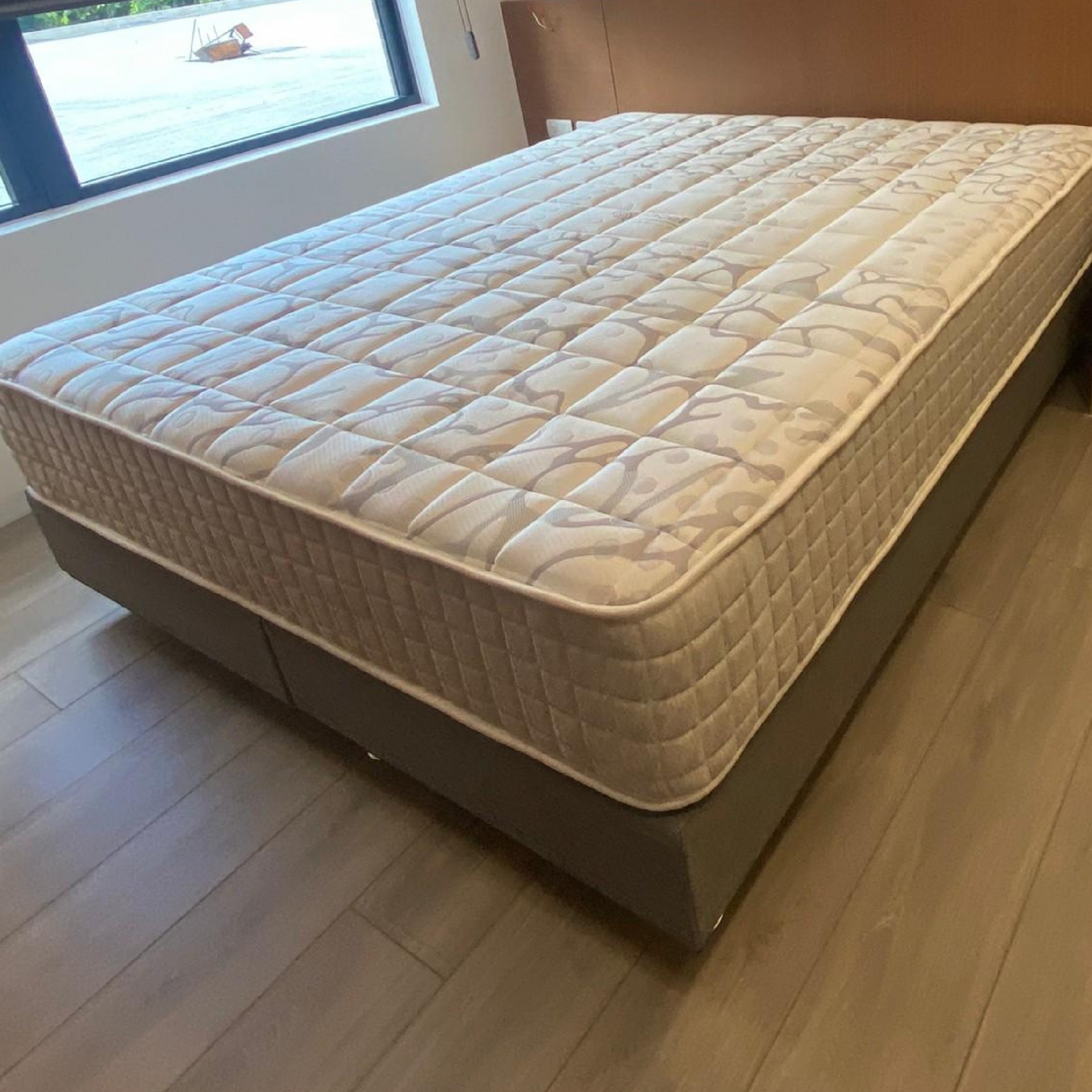 宜蘭縣員山鄉/鄭OO/木魚獨立筒床墊5尺/日式床箱5尺舞龍灰30cm